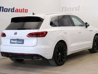 Volkswagen Touareg R-Line 4motion 3.0 210kW
