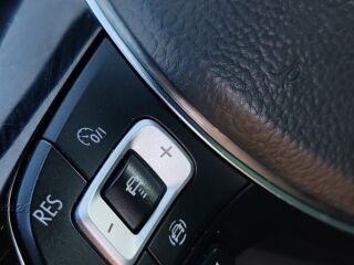 Volkswagen Passat 2.0 140kW