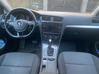 Volkswagen Golf 1.6 85kW