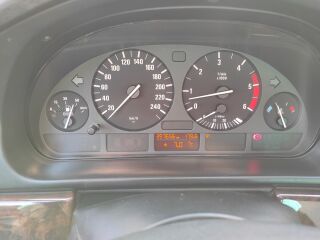 BMW 530 2.9 135kW