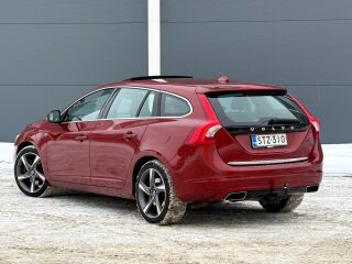 Volvo V60 Summum Facelift AWD 2.4 D6 158kW