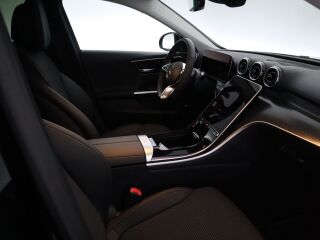 Mercedes-Benz C 200 d T Avantgarde 2.0 R4 120kW
