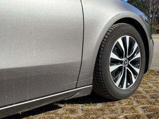 Mercedes-Benz A 180 1.5 85kW
