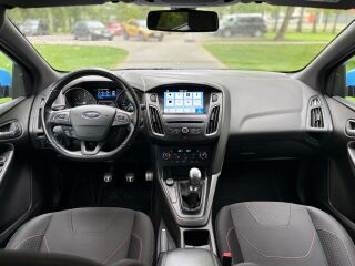 Ford Focus ST line 1.5 88кВ