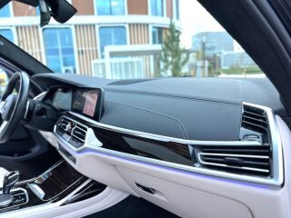 BMW X7 M-Sportpakett Individual 3.0 195kW