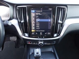 Volvo V60 Momentum EU6 2.0 R4 D4 TDI 140kW