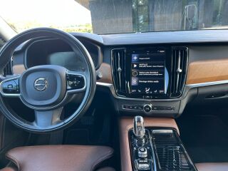 Volvo V90 T8 AWD Inscription 2.0 T8 Twin-Engine PLUG-IN-Hybrid 251kW