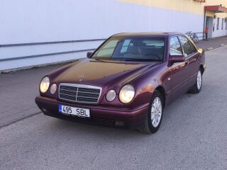 Mercedes-Benz E 200 2.0 R4 100kW