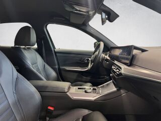 BMW 330 e xDrive M-Sportpakett 2.0 R4 215kW