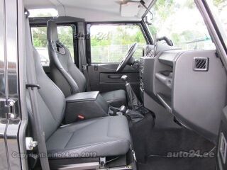 Land Rover Defender Experience 2.4 90kW