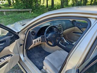 Lexus IS 220 2.2 130кВ