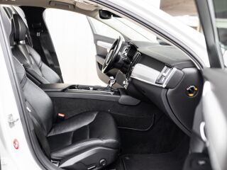 Volvo V90 AWD 2.0 173kW