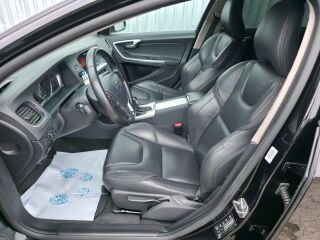 Volvo V60 Ocean Race Onyx Black 2.0 88кВ