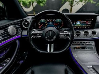 Mercedes-Benz E 220 AMG 2.0 143kW