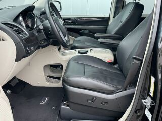 Lancia Voyager Platinum Stow&Go 2.8 CRD 131кВ