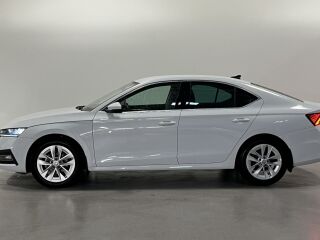 Skoda Octavia HB Elegance 1.5 TSI m-Hybrid 110kW