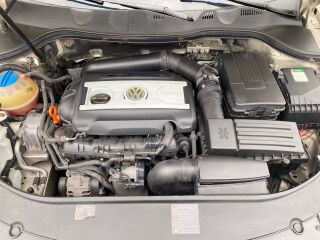 Volkswagen Passat 1.8 r4 Tsi 118kW