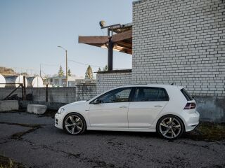 Volkswagen Golf MK7R 4Motion 2.0 R4 221kW