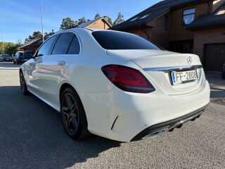 Mercedes-Benz C 220 2.0 143kW
