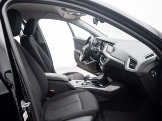 BMW 118 i Advantage 1.5 103кВ