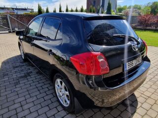 Toyota Auris 1.4 66kW