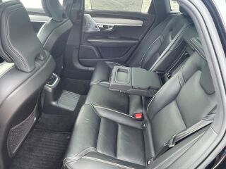 Volvo V90 T6 R-DESIGN RECHARGE AWD B&W 2.0 186kW