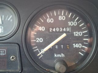 Land Rover Defender 2.5 83kW