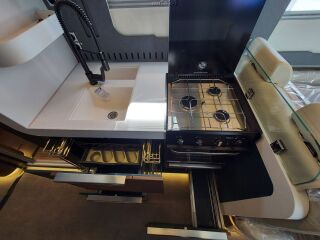 Laika Kreos L5009 2.2 132kW