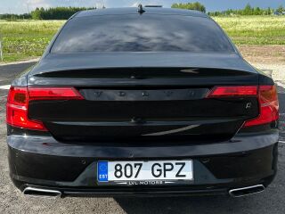 Volvo S90 INSCRIPTION AWD 2.0 D5 173kW