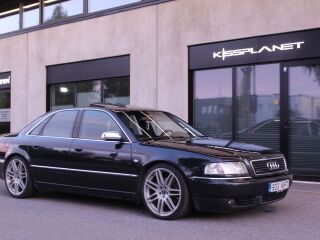 Audi A8 3.3 V8 165кВ