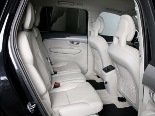 Volvo XC90 AWD MOMENTUM PRO INTELLI SAFE MY20 2.0 B5 KERS Mild Hybrid 183kW