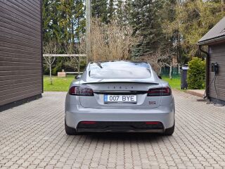 Tesla Model S Plaid 239kW