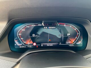 BMW X5 M50 M50i M Sport Individual 4.4 V8 390kW