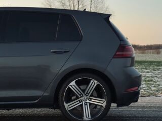 Volkswagen Golf R 2.0 R4 TSI 221kW