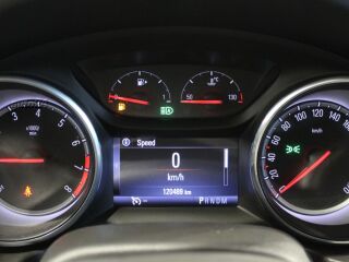 Opel Insignia Sports Tourer 1.5 121kW