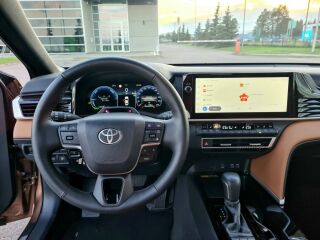 Toyota Camry Executive 2.5 137kW
