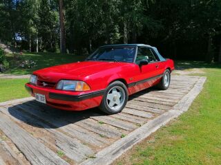 Ford Mustang 4.9 168kW