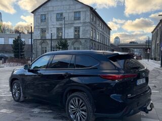 Toyota Highlander 2.5 140кВ