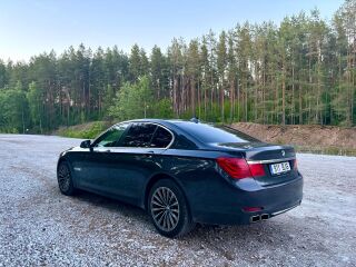 BMW 740 I 3.0 240кВ