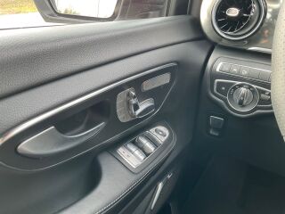 Mercedes-Benz V 300 Exclusive AMG 4Matic 2.0 174кВ