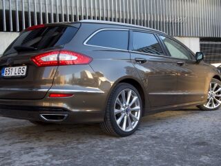 Ford Mondeo Vignale 4x4 2.0 R4 TDI CR 132kW