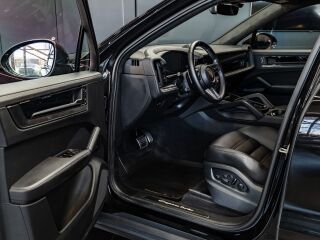 Porsche Cayenne Turbo E-Hybrid GT 4.0 V8 441kW