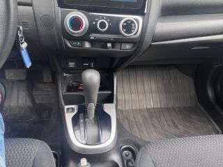 Honda Jazz 1.3 75кВ