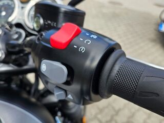 Triumph Bonneville T120 Black 59kW