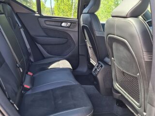 Volvo XC40 Recharge 300кВ