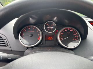 Peugeot 207 1.4 65кВ