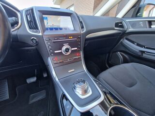 Ford S-MAX FACELIFT TITANIUM 7K LED 2.0 R4 110kW