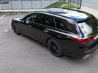 Mercedes-Benz E 300 AMG line SUPERSCREEN 2.0 150kW