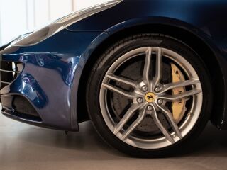 Ferrari FF 6.3 V12 485kW