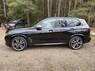 BMW X5 M50 M50i 4.4 V8 390kW